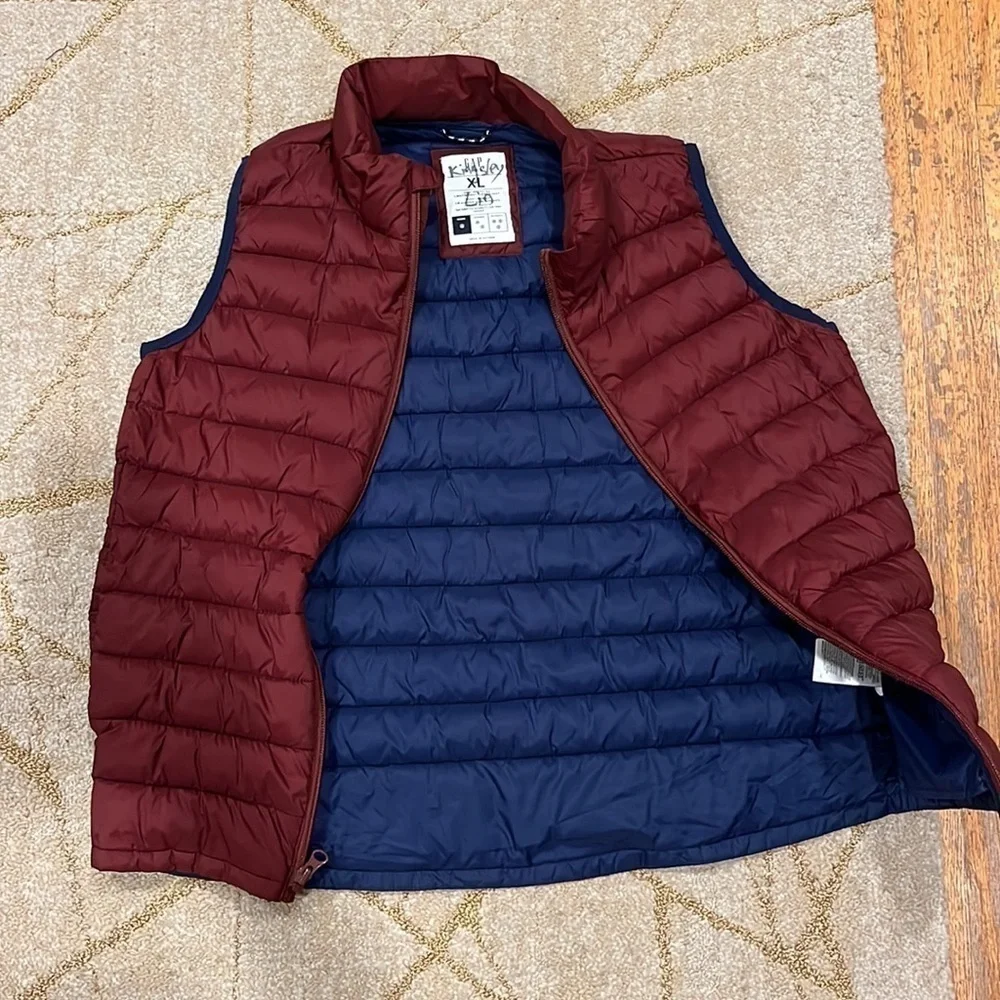 🍕🪻Gap Kids puffer vest 100% recycled lightweight water resistant XL CLOSEOUT